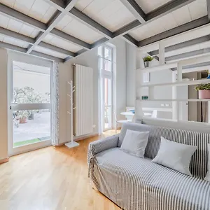 Amazing Loft - 350 M Far From Dateo Station Appartamento Milano